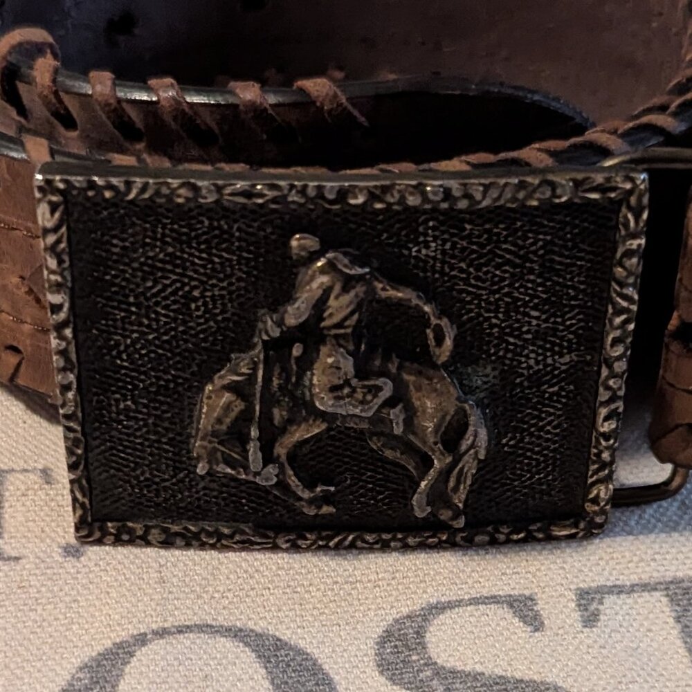 Leather Belt with James Lind Wyoming bucking bronco buckle - Picture 2 of 7
